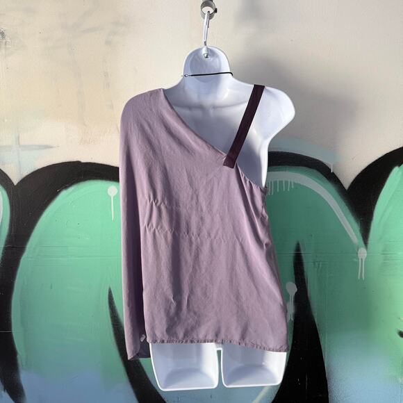 One Shoulder Top - Picture 2 of 3